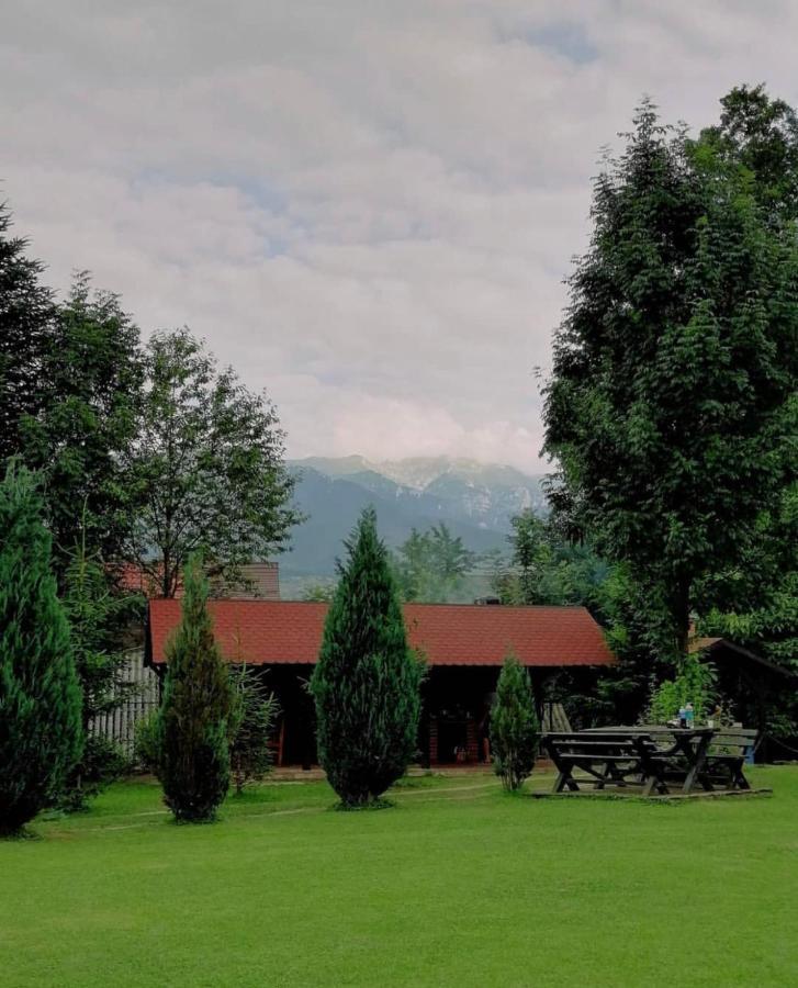 Garden Retreat (Adults Only) Ξενοδοχείο Μπραν Εξωτερικό φωτογραφία