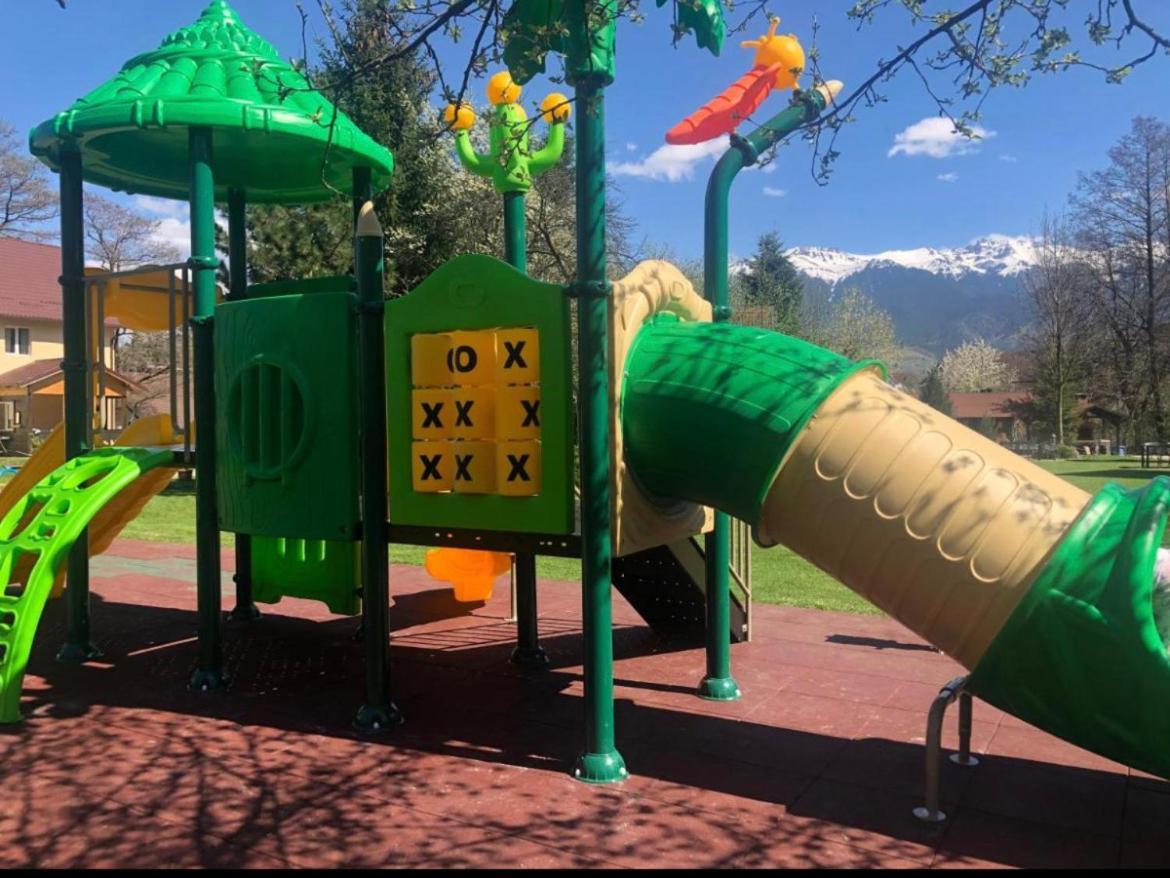 Garden Retreat (Adults Only) Ξενοδοχείο Μπραν Εξωτερικό φωτογραφία