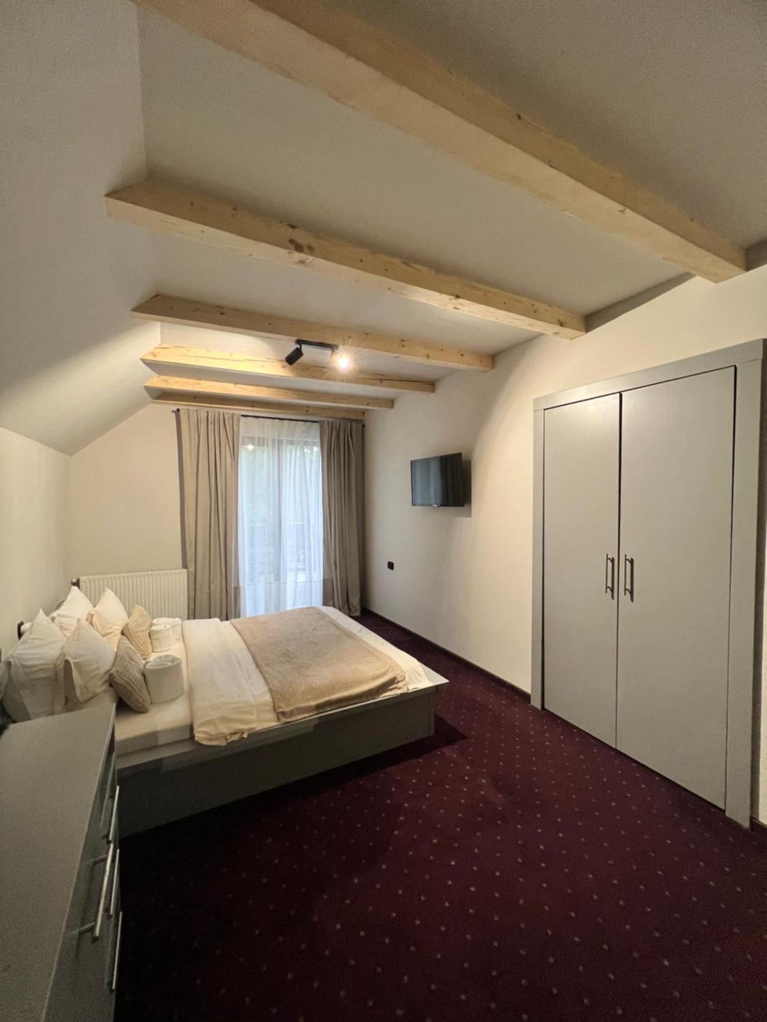 Garden Retreat (Adults Only) Ξενοδοχείο Μπραν Εξωτερικό φωτογραφία