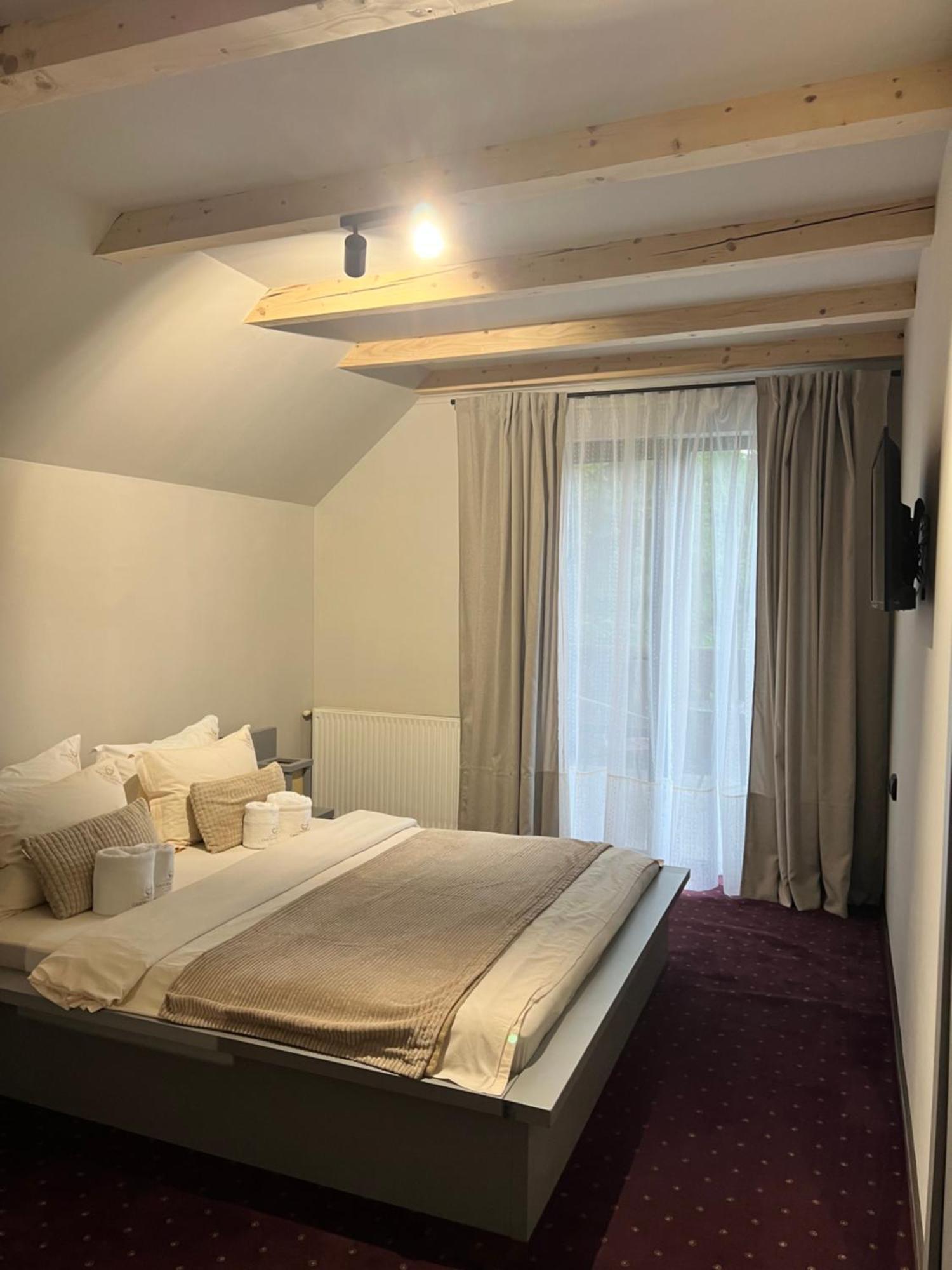 Garden Retreat (Adults Only) Ξενοδοχείο Μπραν Εξωτερικό φωτογραφία