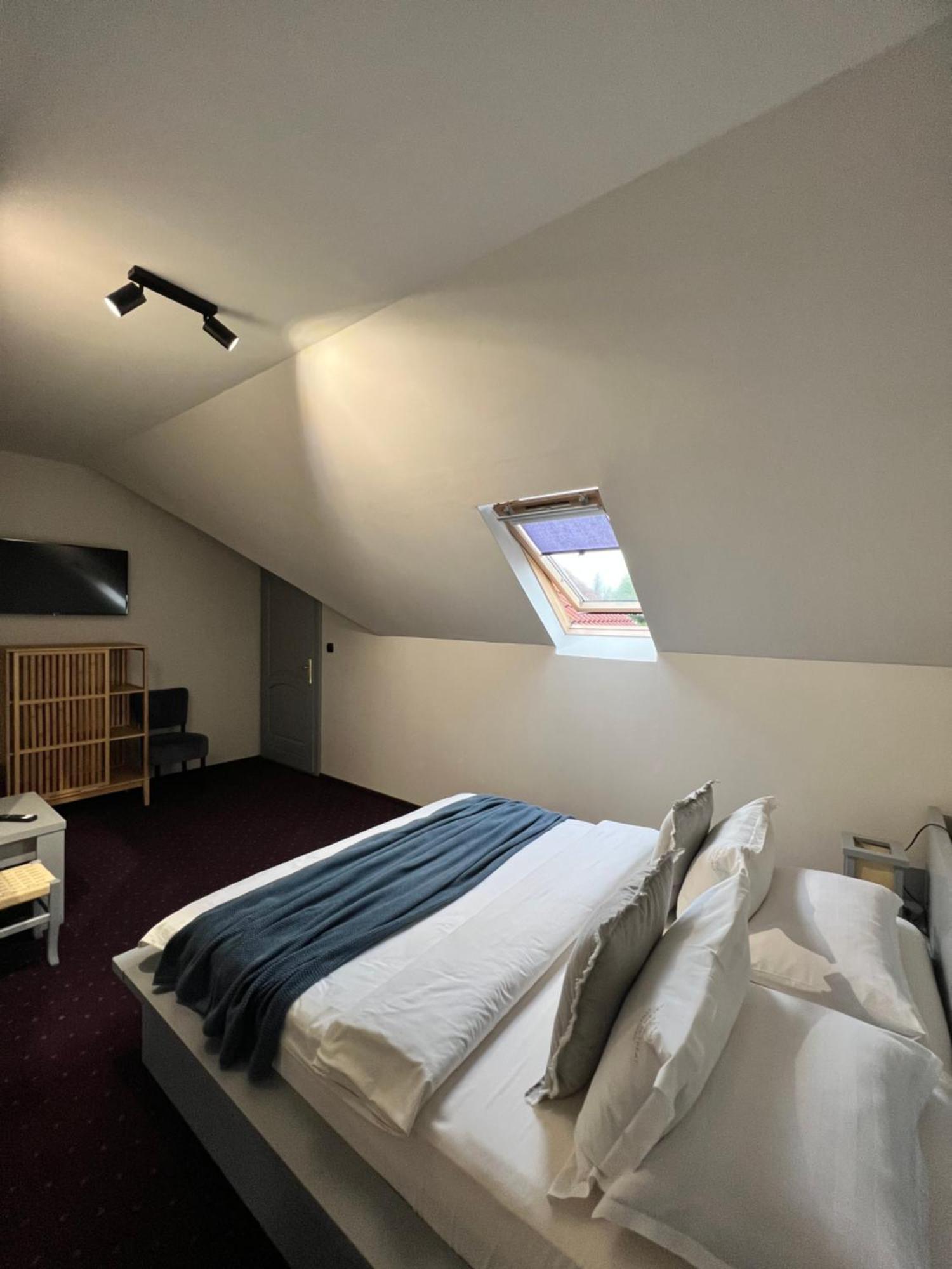 Garden Retreat (Adults Only) Ξενοδοχείο Μπραν Εξωτερικό φωτογραφία